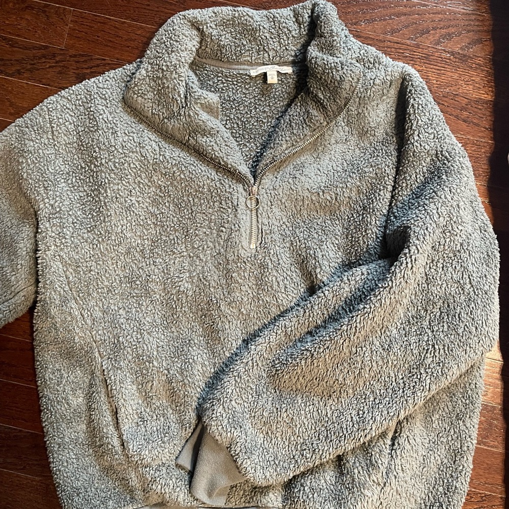 Express fleece pullover